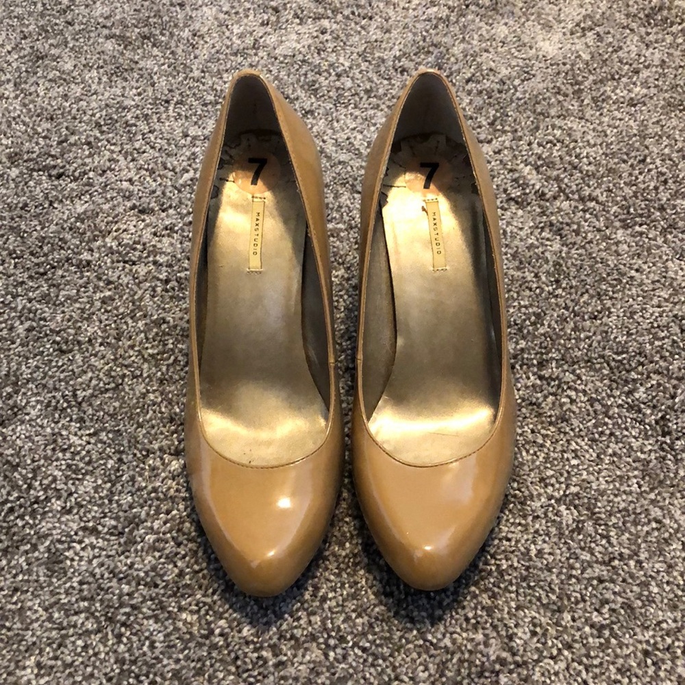 Heels - Picture 3 of 3
